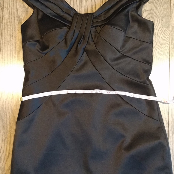 Beautiful  black dress by Brian Bailey 🌸🌼🌼🌸🌼 - Picture 11 of 13